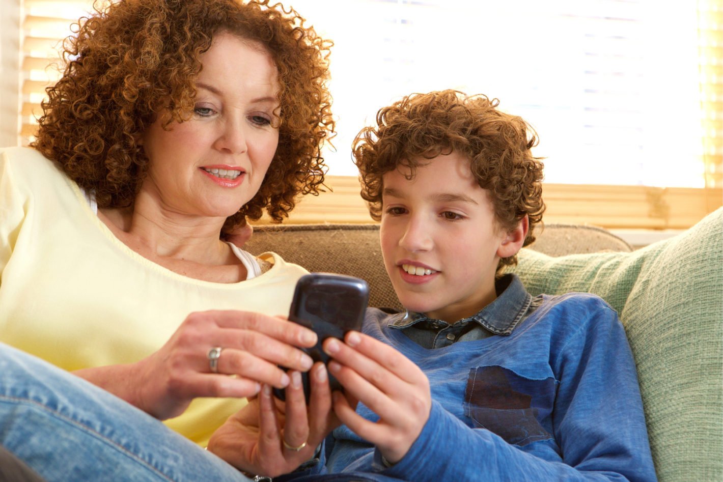 The Social Media Contract That Will Get You and Your Kids Talking