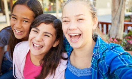 Talking to Kids About Healthy Friendships (with useful download)